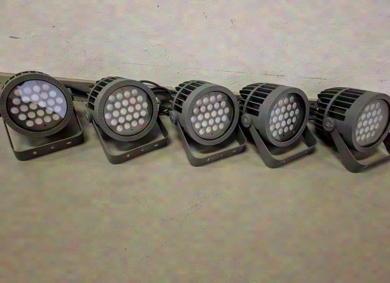 181 LED Beam 36W RGB+WW