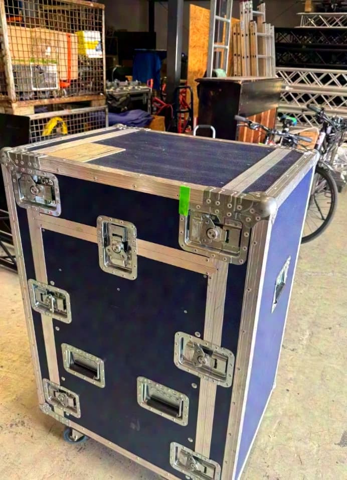 Amptown | Triple Door Case