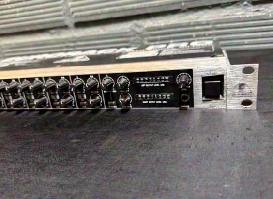 BEHRINGER RX1602