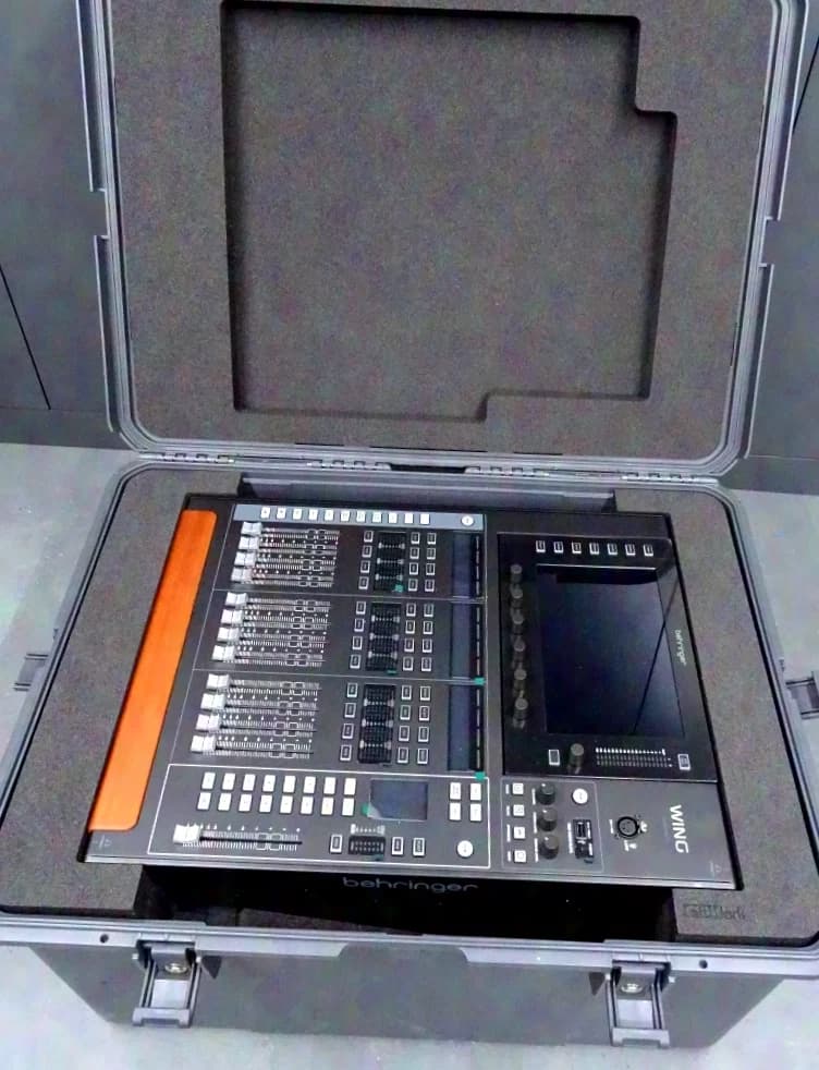 Behringer Wing Compact Case