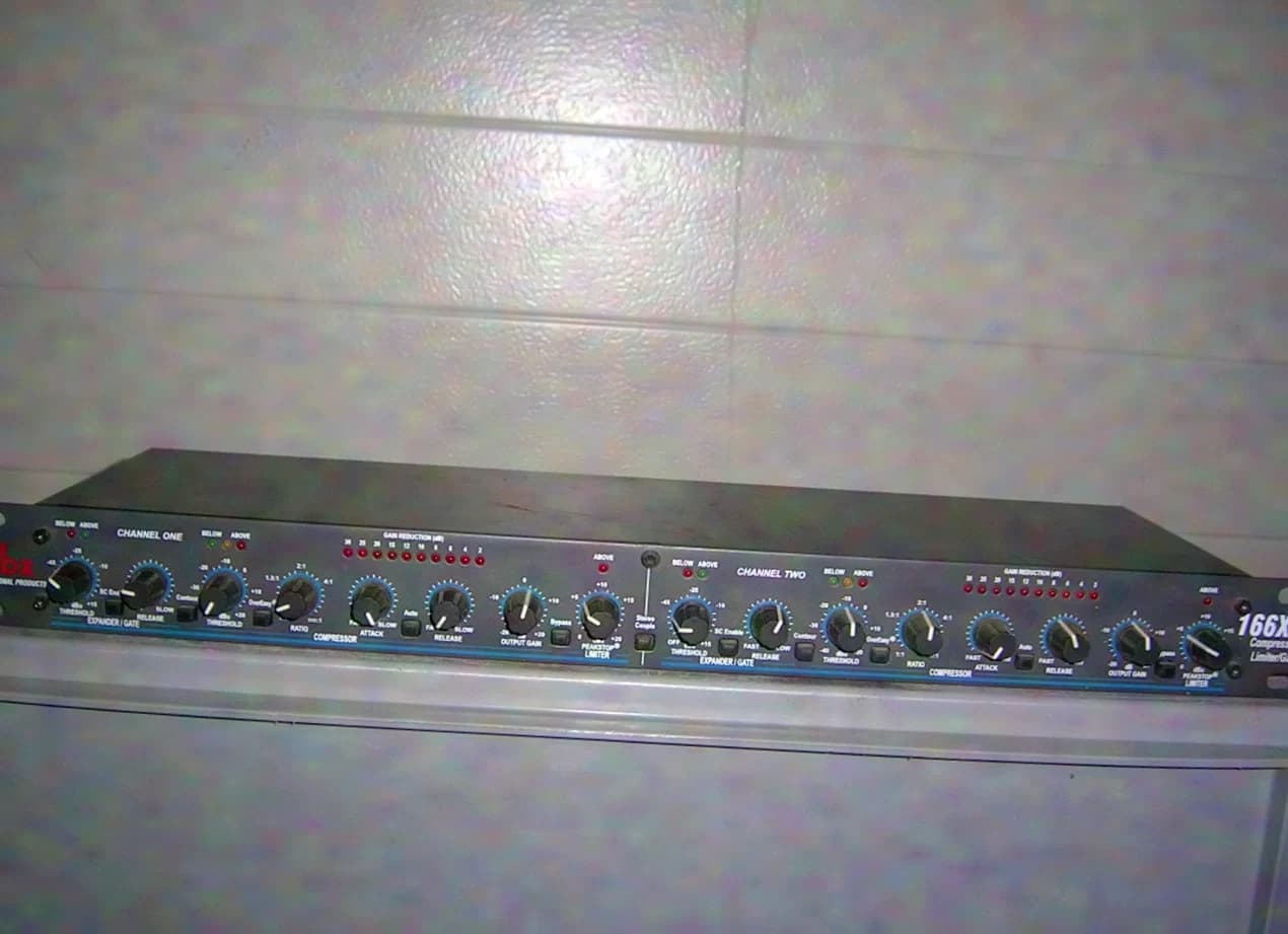 DBX 166 XL Compressor