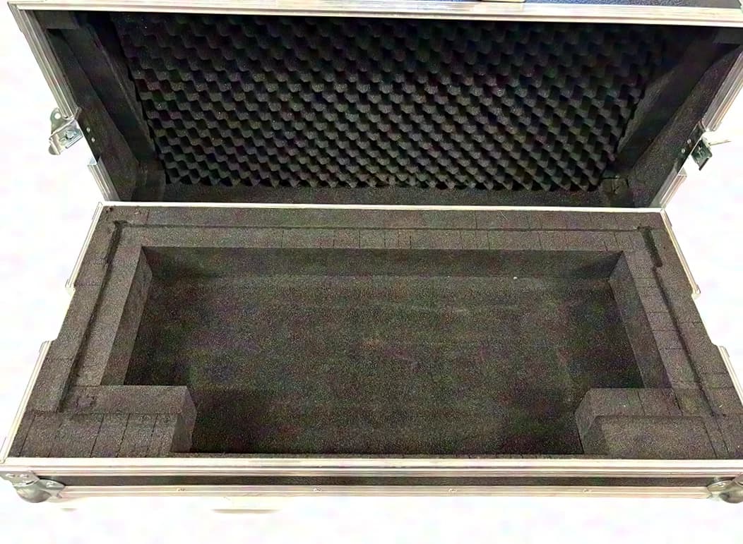 Digilite Pulse MX Flightcase