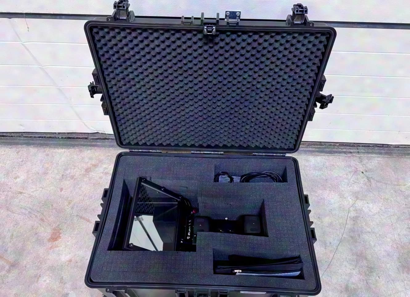 IKAN - PT4200, 12" teleprompter