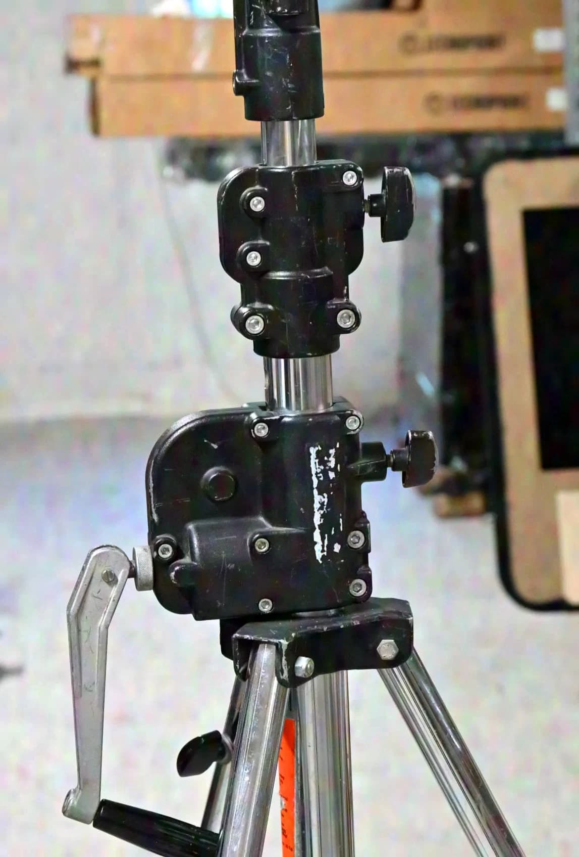 Manfrotto 087NW Wind Up Stand