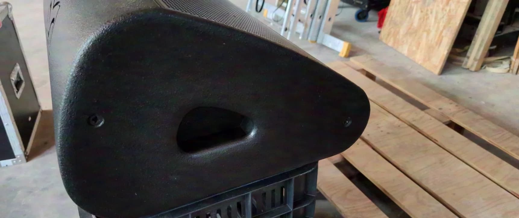 Martin Audio LE1200 monitor