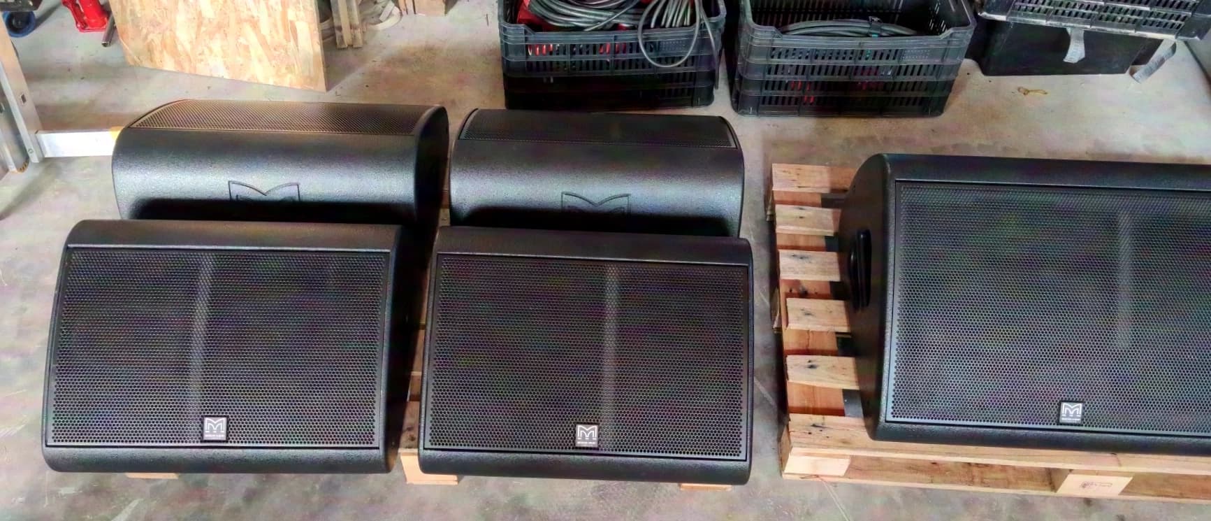 Martin Audio LE1200 monitor