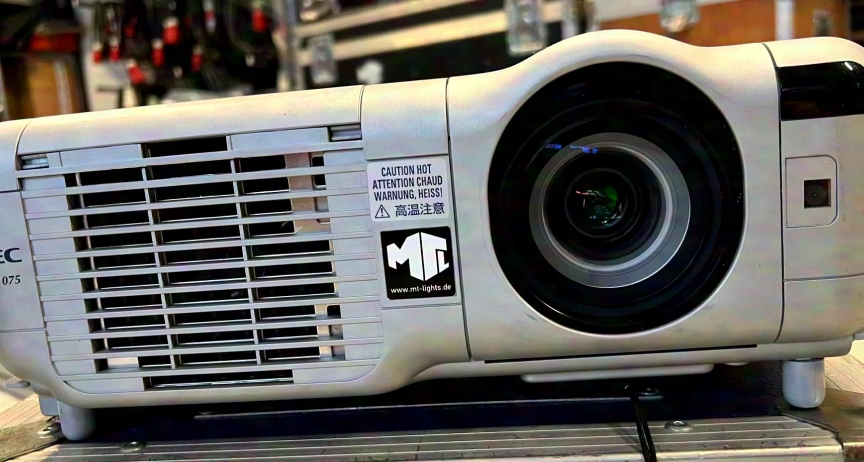 NEC MT 1075