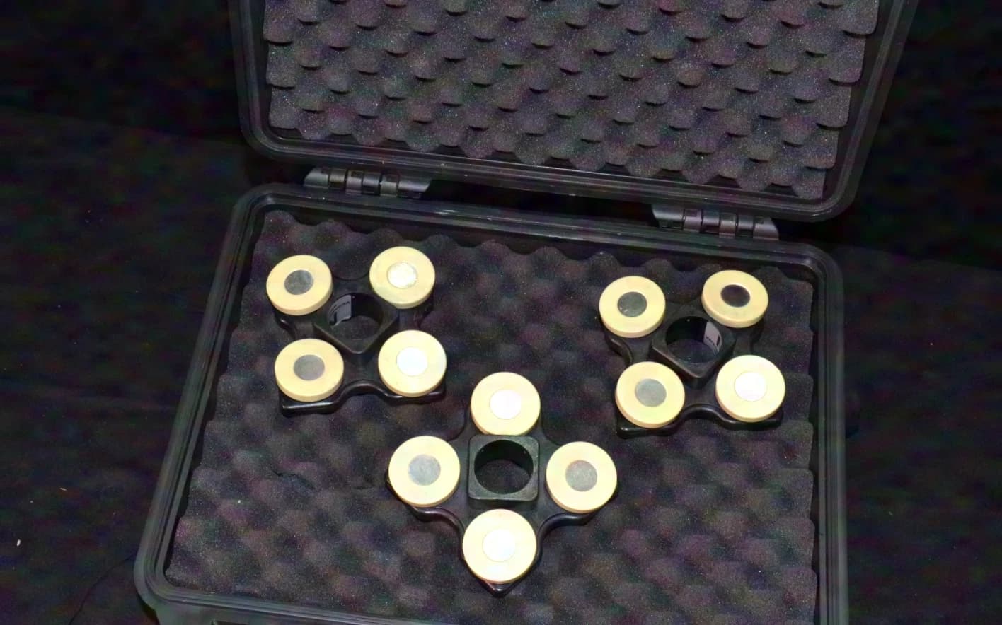 NEC Magnet-Plate Quad