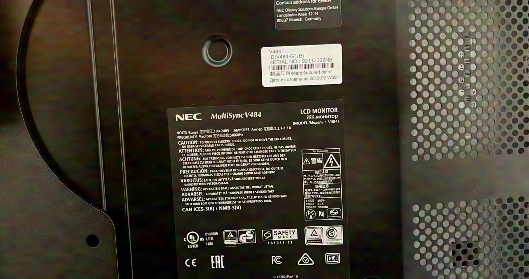 NEC Multisync V484