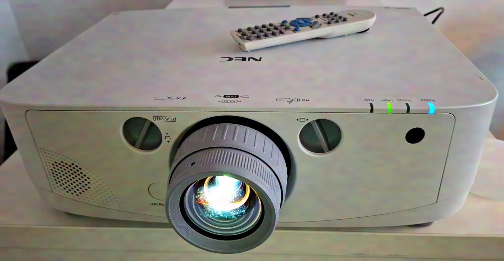 NEC PA500U