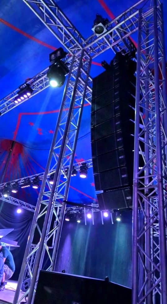 NEXO STM M28 Line array