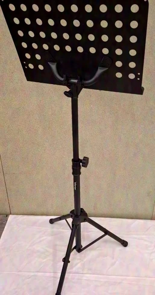 Music stand with lighting