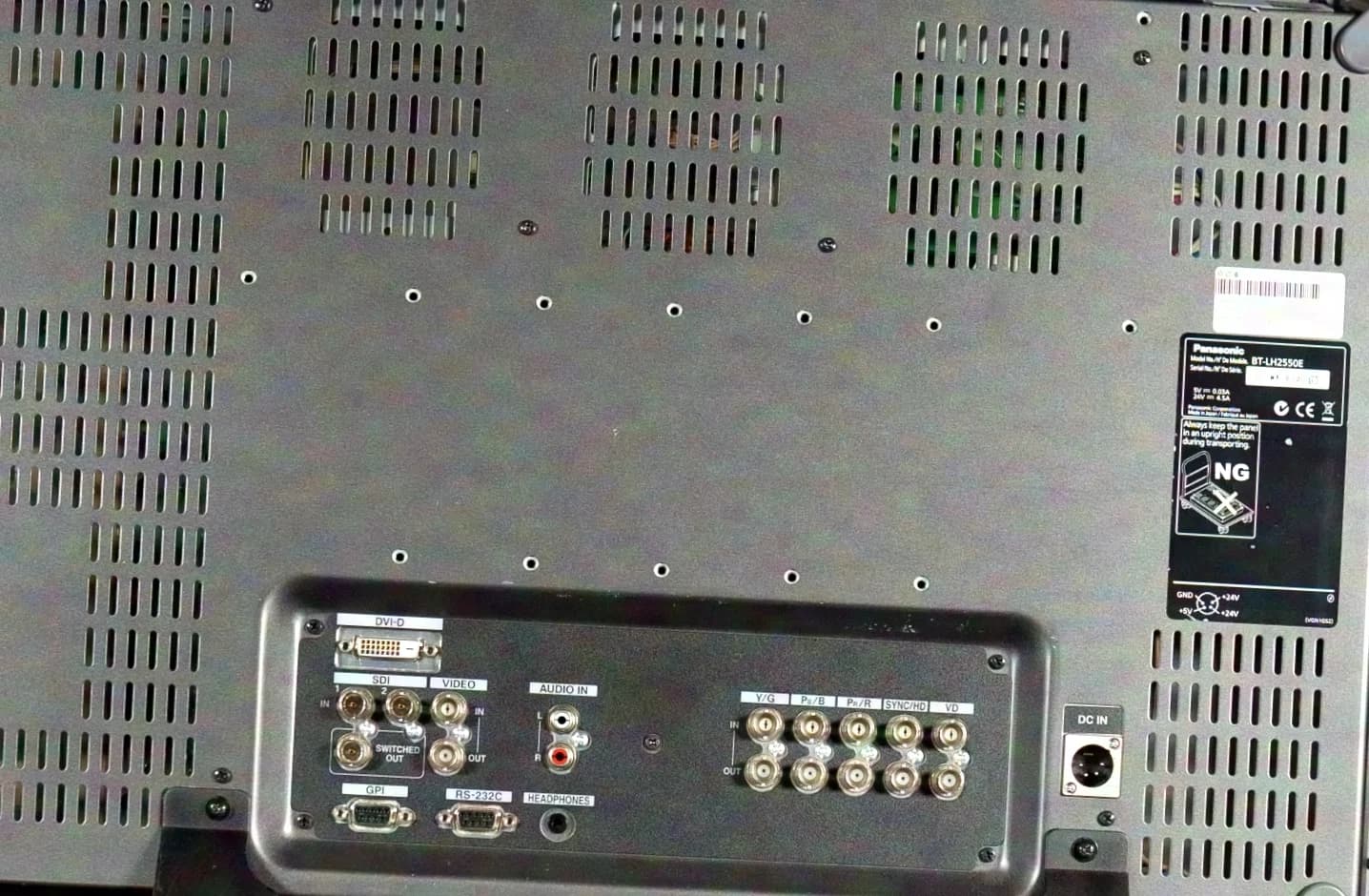 Panasonic BT-LH2550