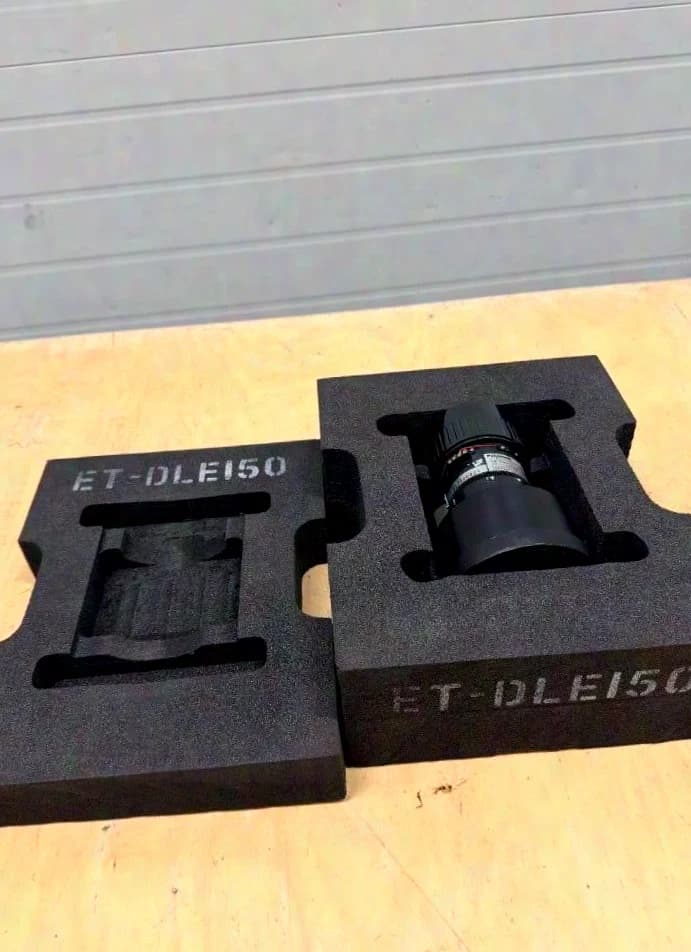 Panasonic zoom lens ET-DLE150