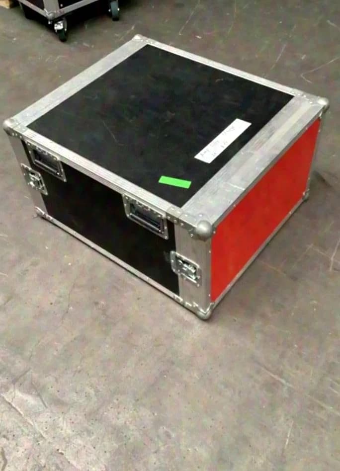 Rack for 19‘‘ devices (No. 8)