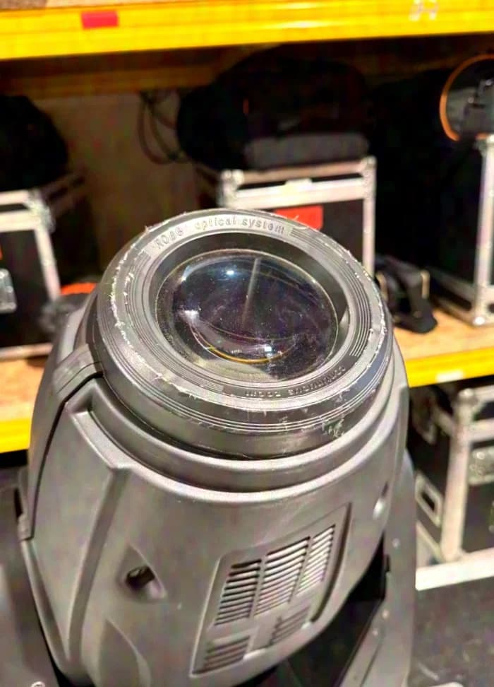 Robe 600e spot + case