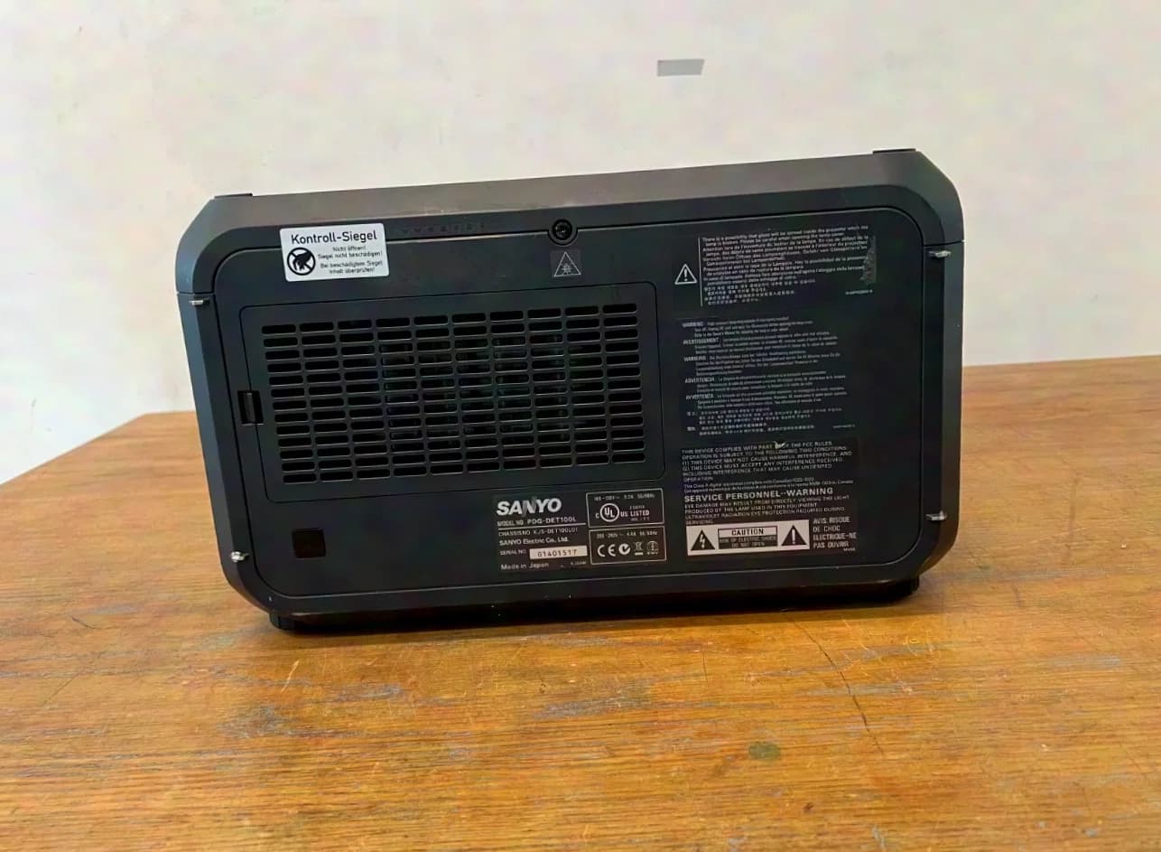Sanyo PDG-DET 100L
