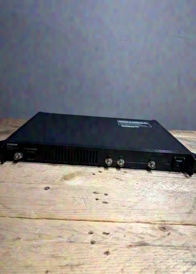 Shure PA421B Active Combiner