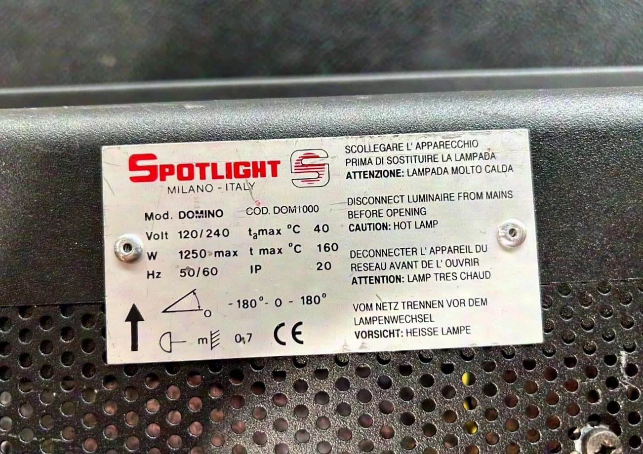 Spotlight Domino 1000