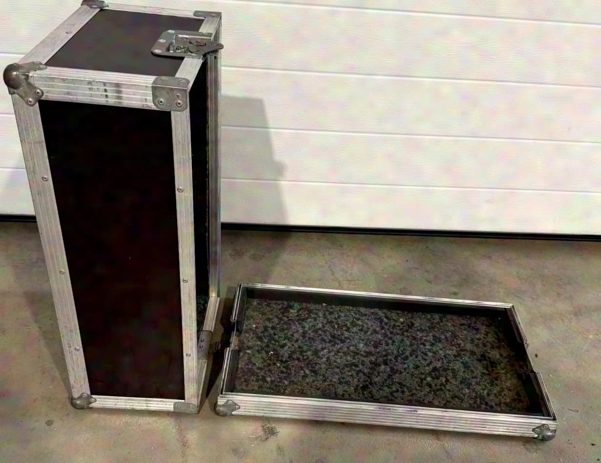 Torro Case Hood Case Phenol