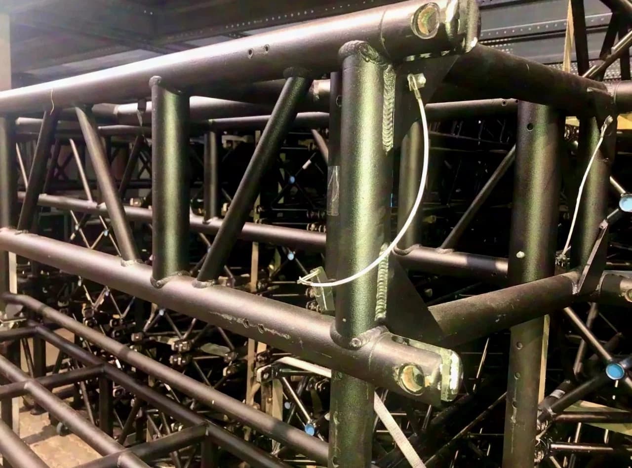 Tylor GT Truss in Black