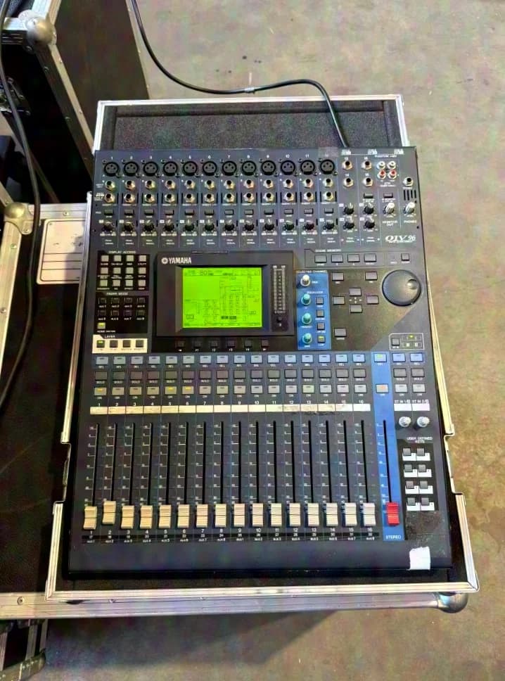 Yamaha 01V96 Digital Mixing Console