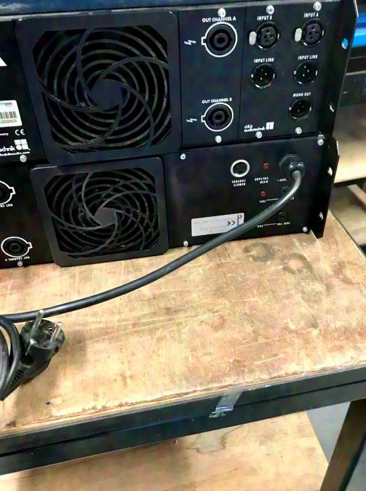 d&b P1200