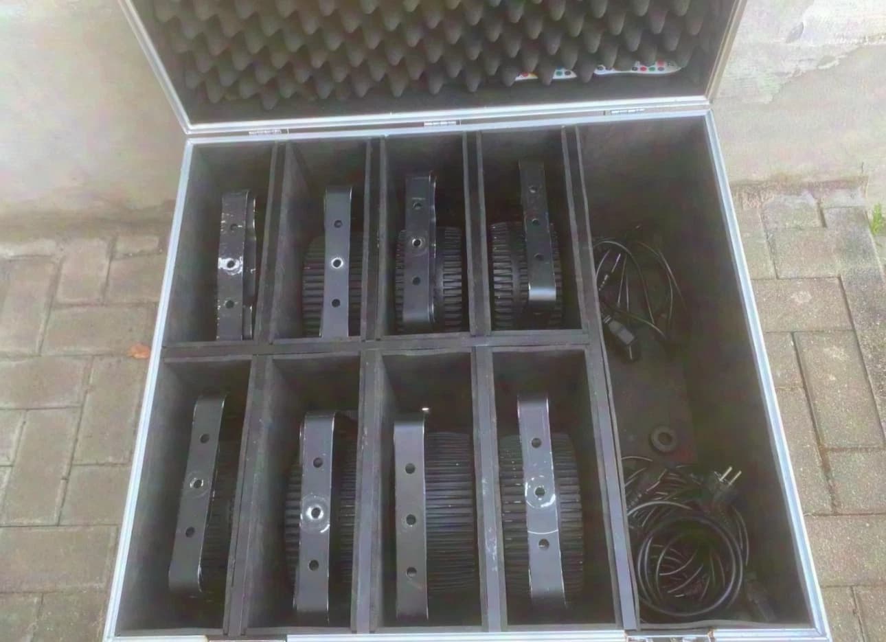 2 Sets BoomTone DJ -SilentPAR 7X10W 5IN1 incl. Case