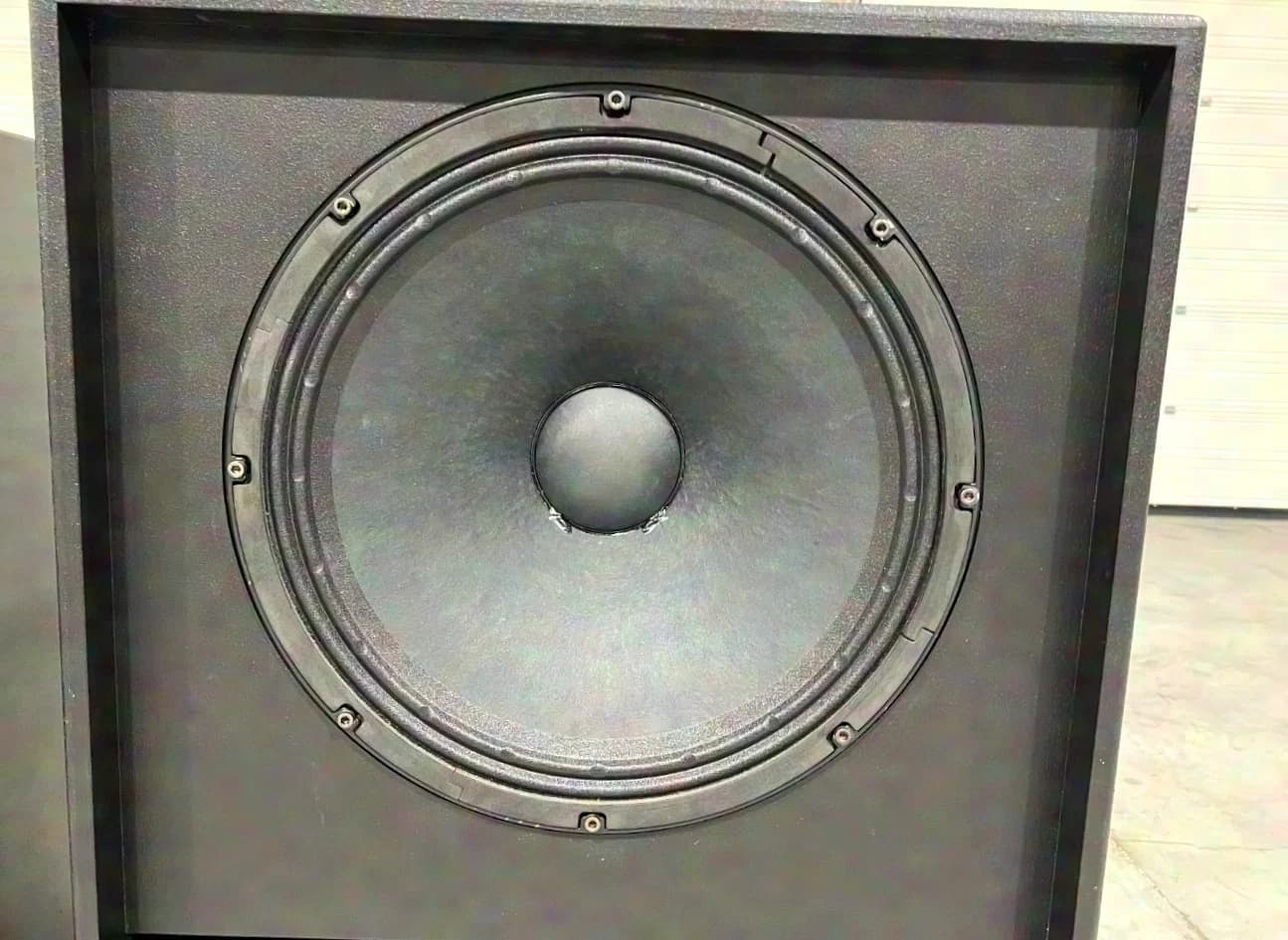 2x 18" Scoop Bass Horn 1000W RMS Celestion FTR18-4080FD
