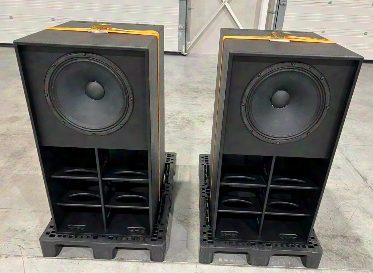2x 18" Scoop Bass Horn 1000W RMS Celestion FTR18-4080FD