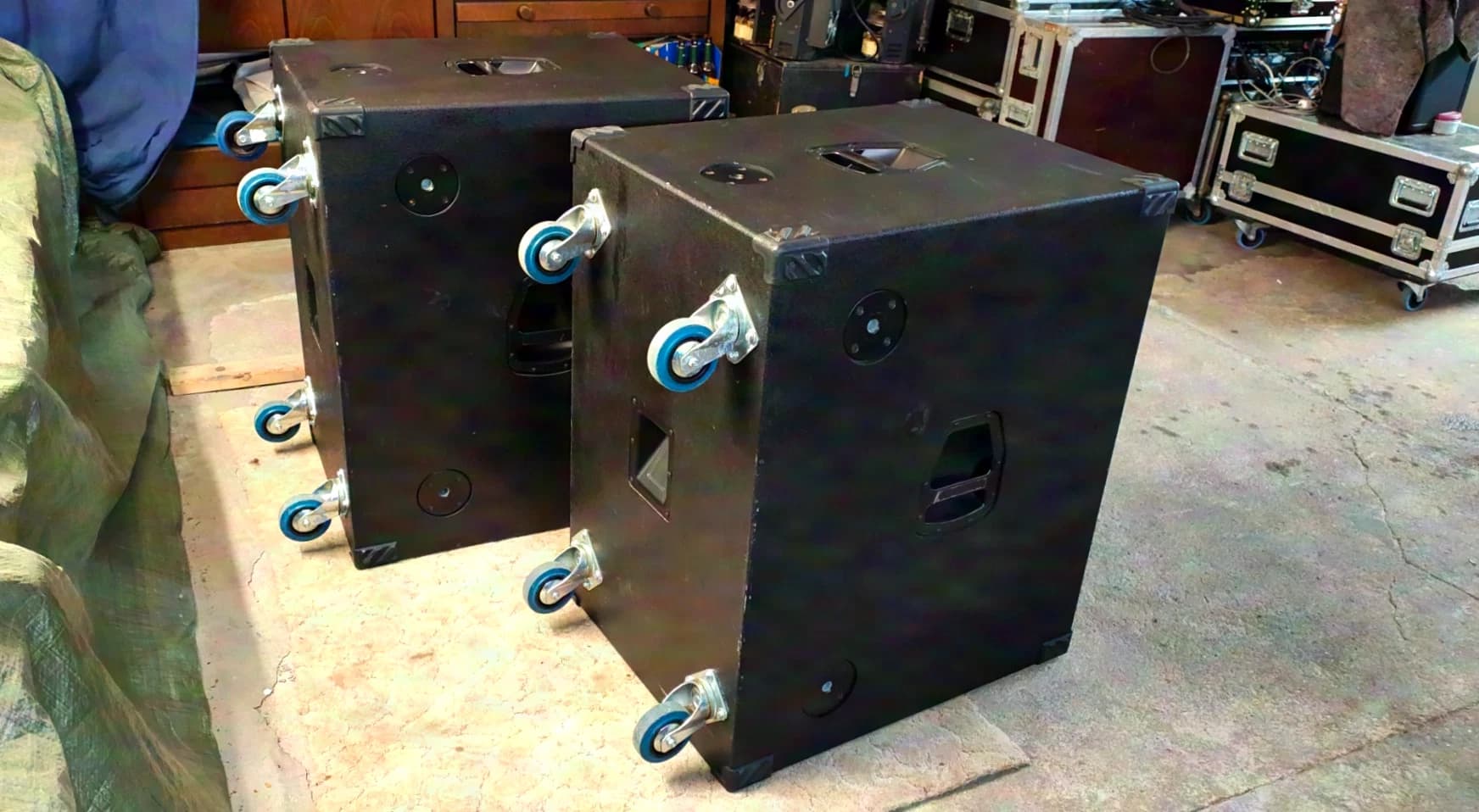 2x EV MTL-2 subwoofer replicas, each with 2x 18" B&C at 500 W RMS