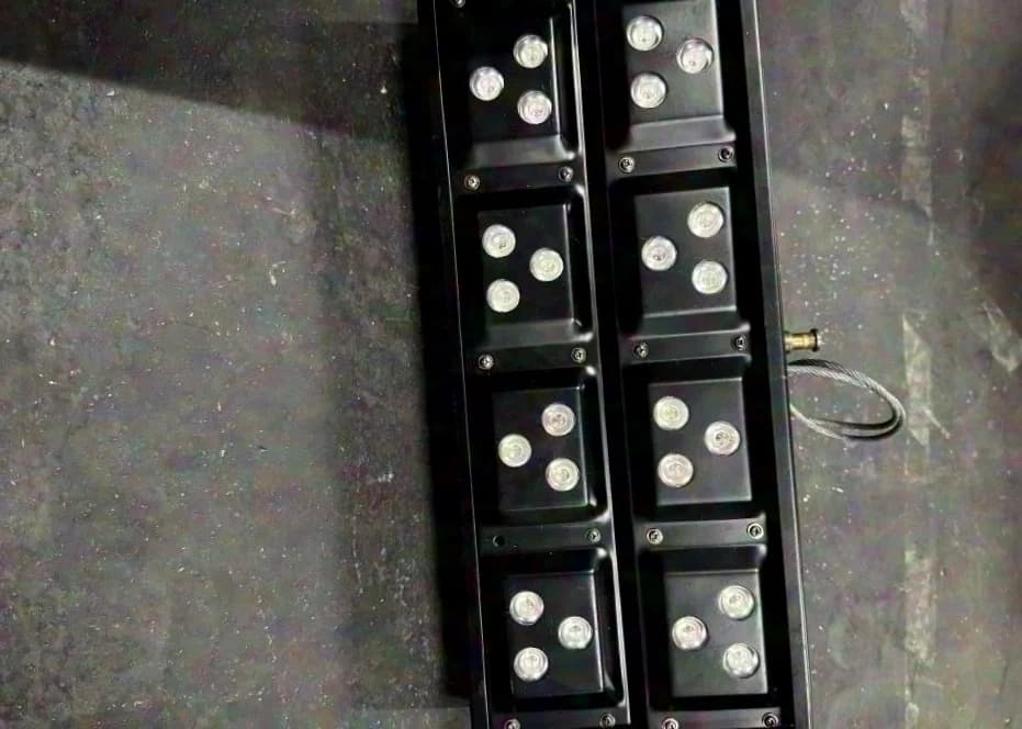 2x Eurolite LED Pix 24, 24x3W floodlight incl. case