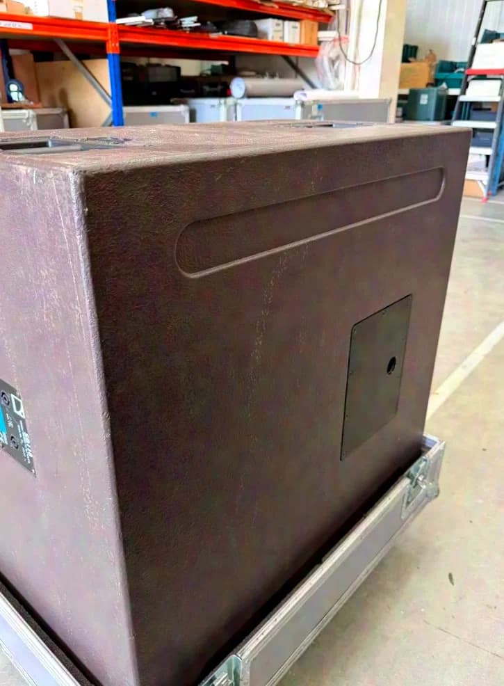 2x L-Acoustics SB118 Subwoofers incl. Flightcase