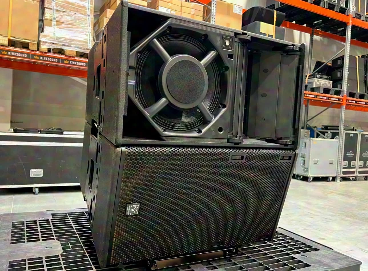 2x Martin Audio TORUS T1215 12"/3x1,4" + 2x Ground Stack