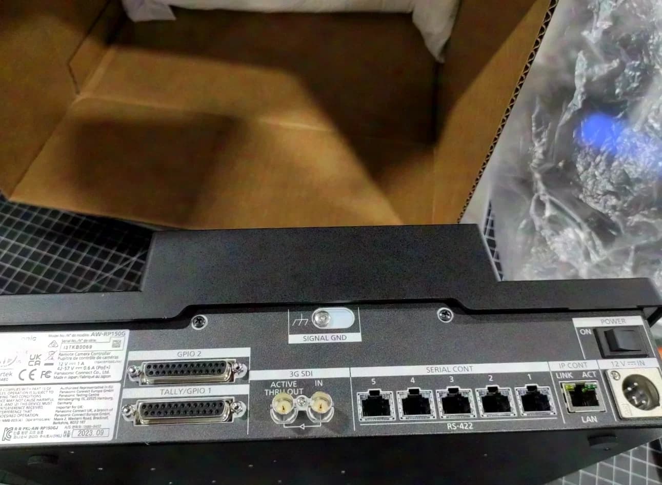 2x PANASONIC AW UE70 FULLHD 4K HDMI PTZ LIVE STREAMING IP Camera + RP150 Controller