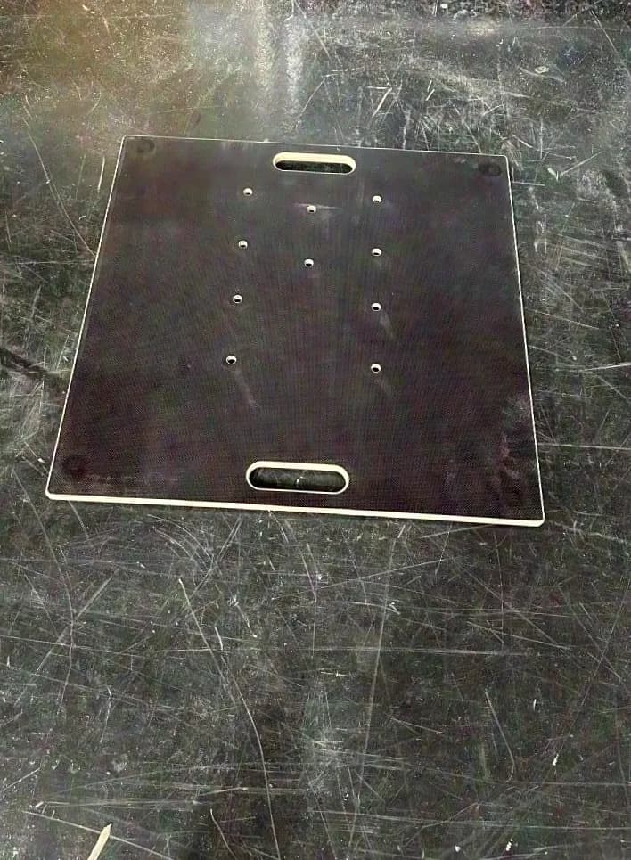 44 GT-Stage truss base plates in various sizes