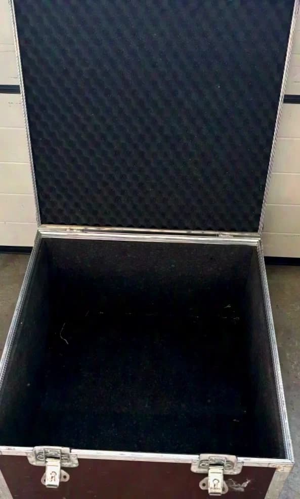 #608 Koffer Case Case 650x650x540 (LWH) brown