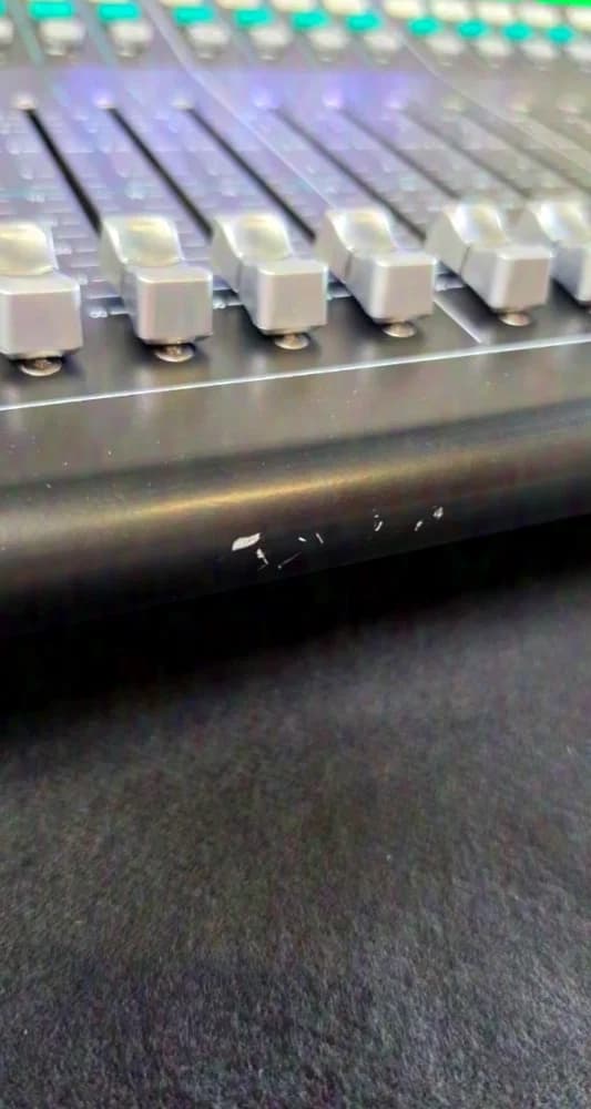 #91 Allen&Heath SQ-5 Digital mixing console
