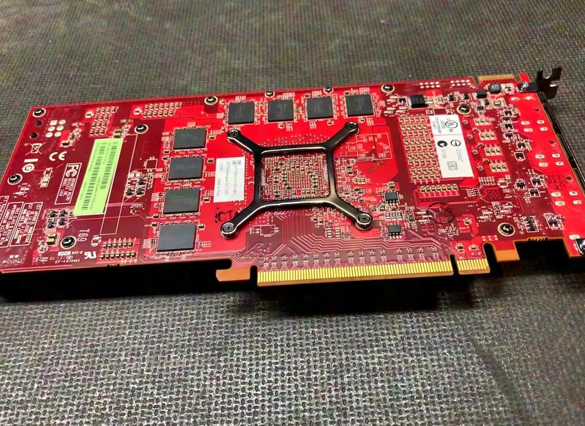AMD W7000 graphics card, 4x Displayport
