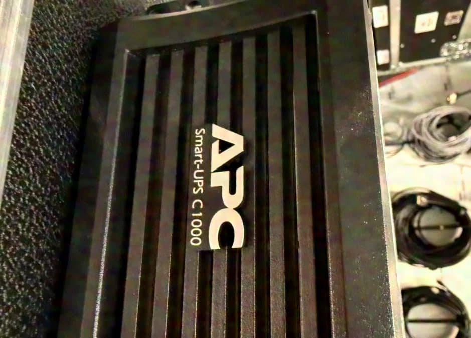 APC Smart-UPS C1000 UPS