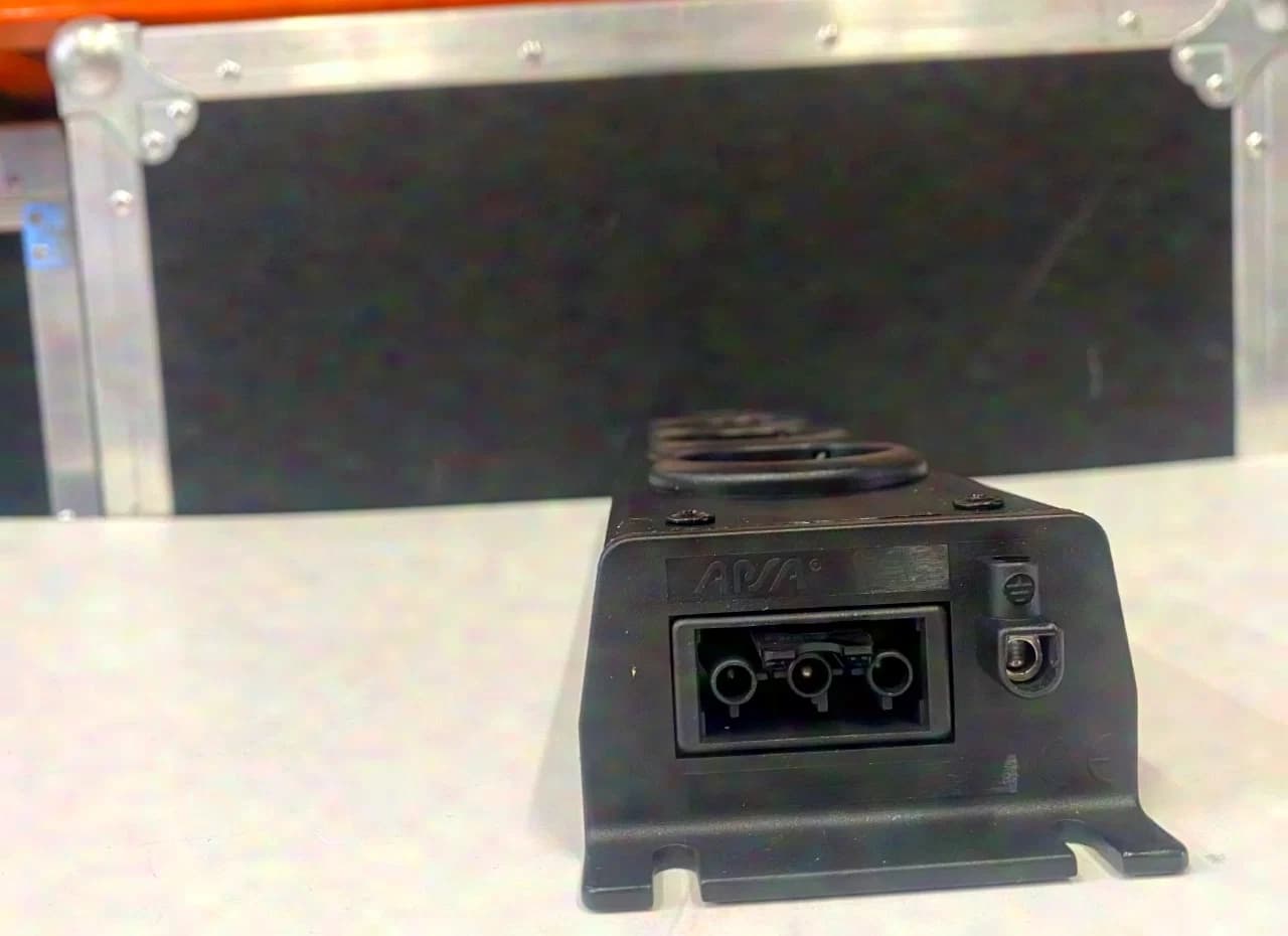 APSA 4-way Power Strip Black