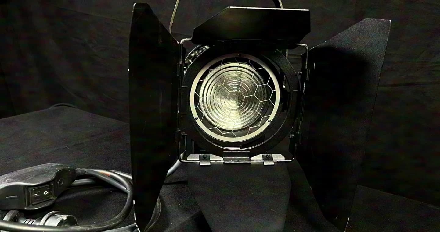 ARRI 650W Fresnel spotlight in black