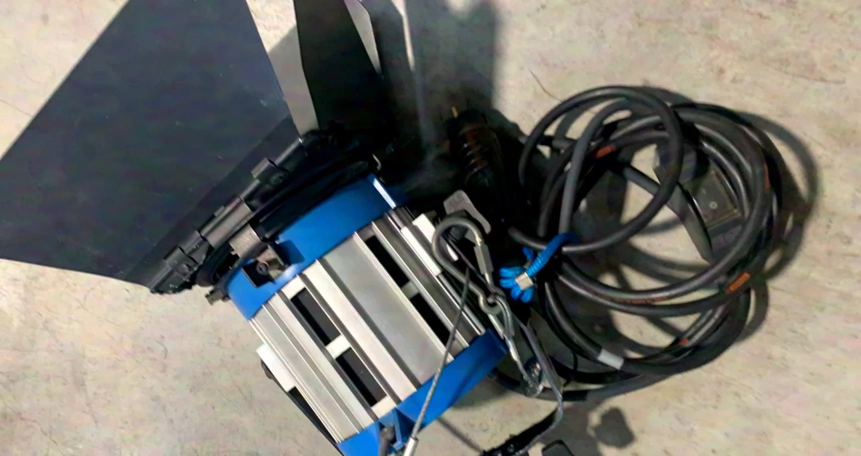 ARRI 650 incl. barndoor & used lamp