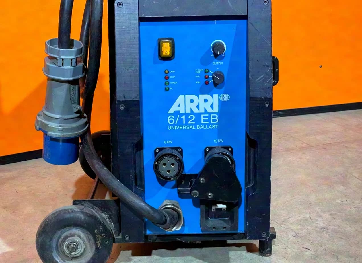 ARRI 6/12 EB Universal Ballast incl. Trolley