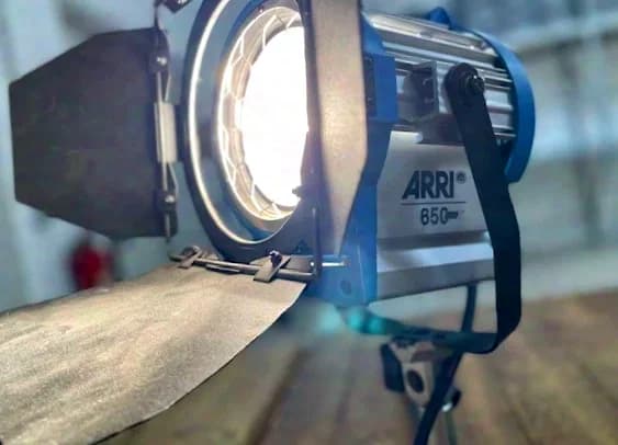 ARRI PLUS 650W Fresnel Studio Light Stepped Lens