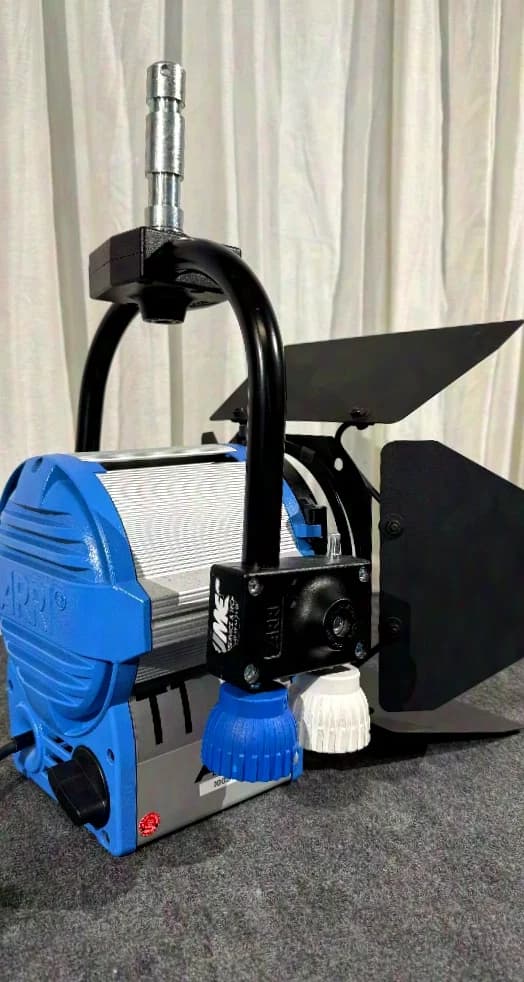 ARRI True Blue T1 PO/S 1000W