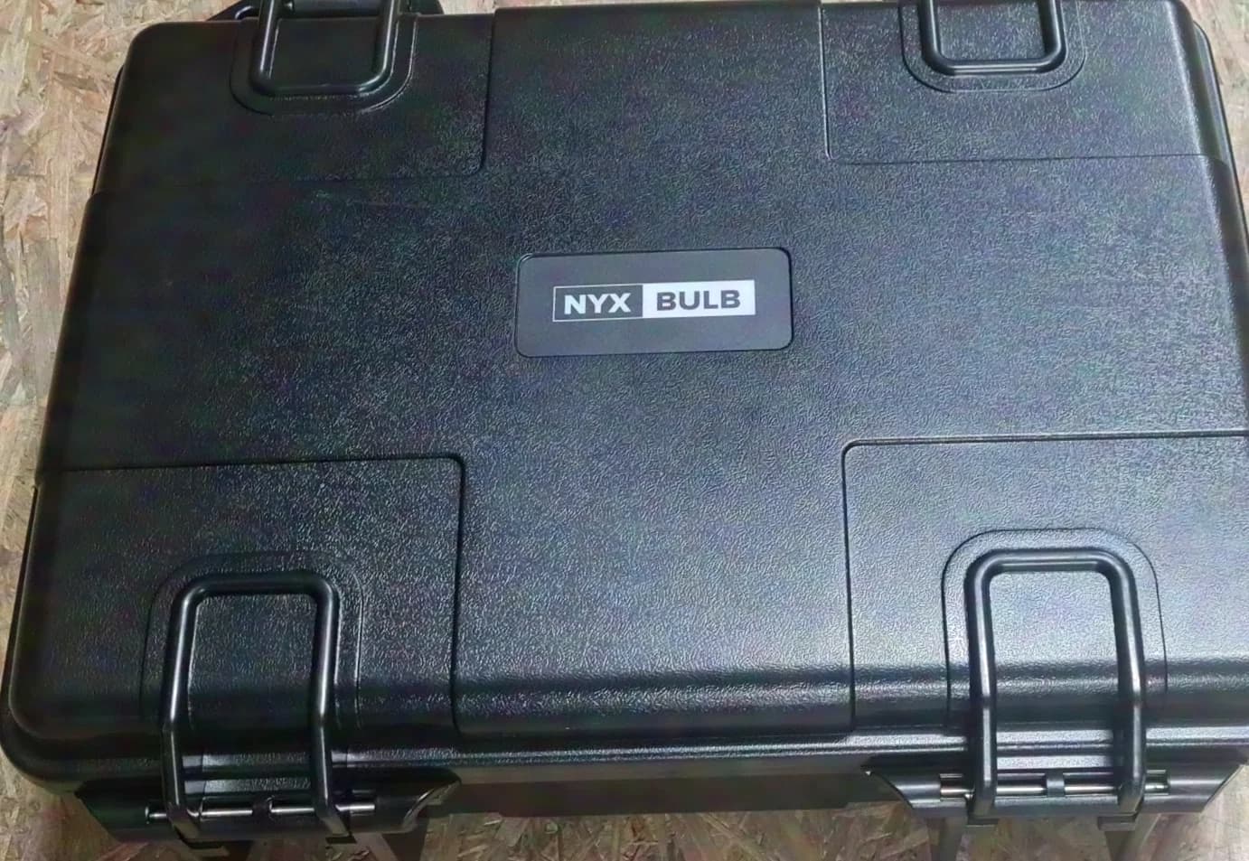 ASTERA FP5 Nyx-Bulb Transport Case with PowerStation