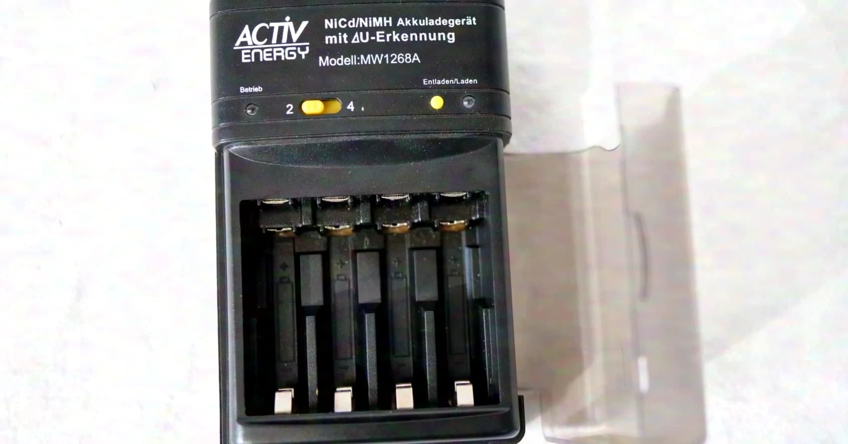 Active Energy NiCd/NiMH charger "Active Energy MW1268A"