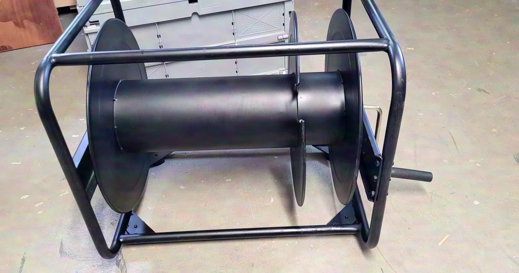 AdamHall CD450 XXL cable reel similar to Millenium AV410