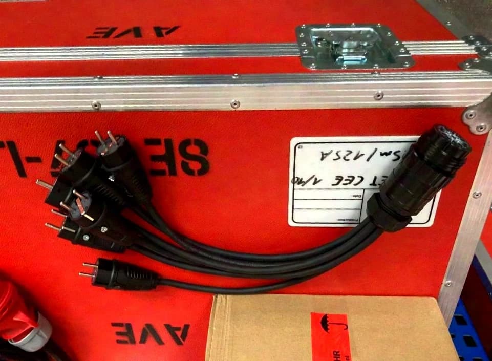 Adapter Schuko -> Socapex Spider Plugin